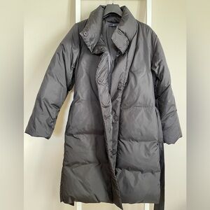 Gap women’s down coat. Size M